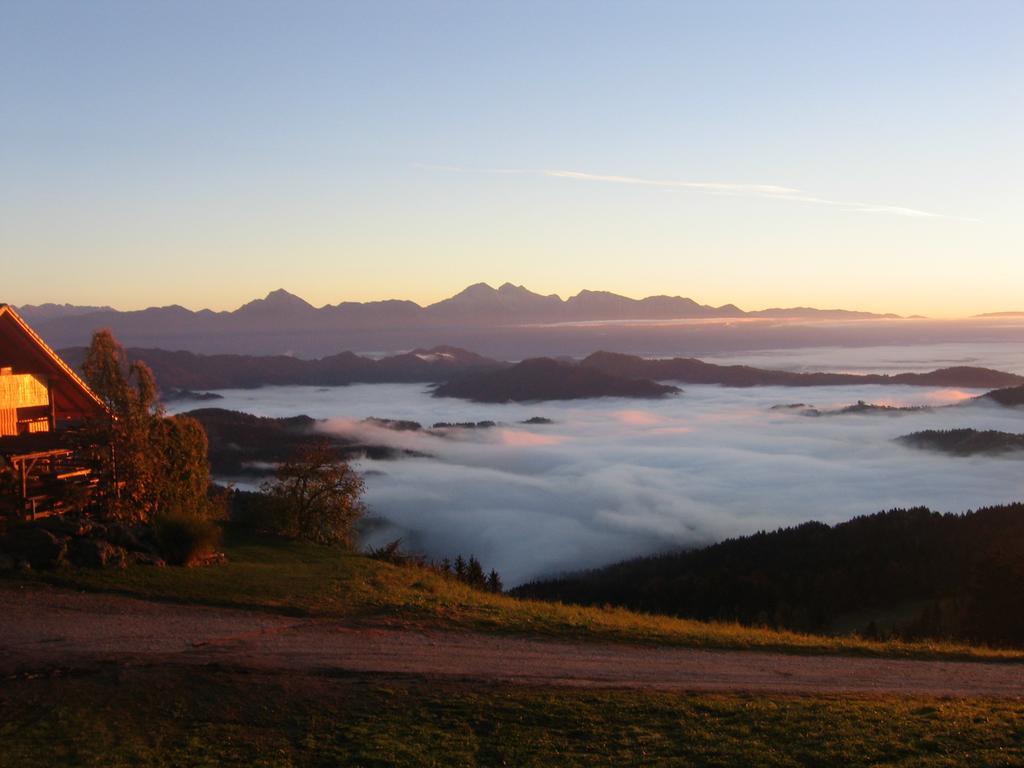 Gostisce In Penzion Stari Vrh Poljane nad Škofjo Loko Zewnętrze zdjęcie