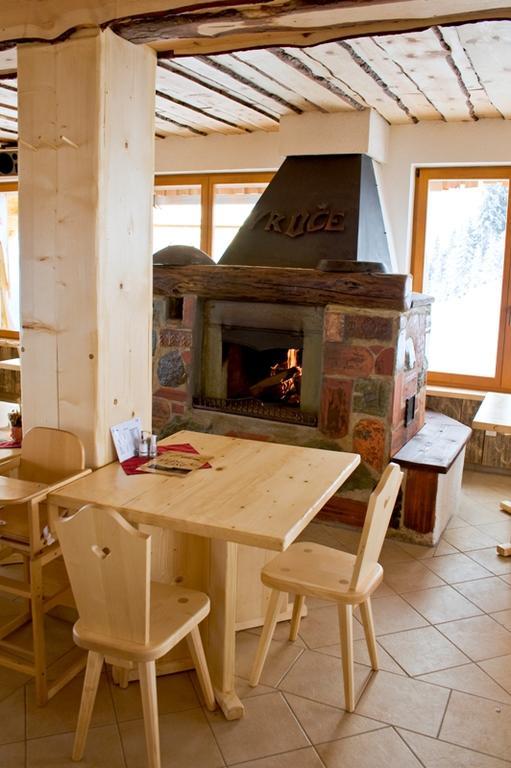 Gostisce In Penzion Stari Vrh Poljane nad Škofjo Loko Zewnętrze zdjęcie